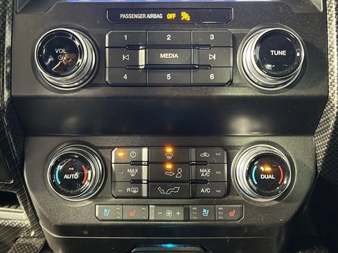 Used 2020 Ford F150 Lariat w/ Equipment Group 502A Luxury image 26