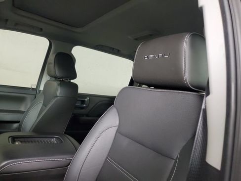 Used 2018 GMC Sierra 2500 Denali w/ Duramax Plus Package AWD/4WD image 22