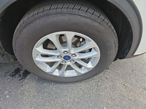 Used 2020 Ford Escape SE AWD/4WD image 9