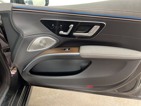 Used 2023 Mercedes-Benz EQS 580 4MATIC Sedan image 11