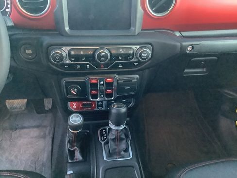 Used 2023 Jeep Gladiator Rubicon w/ LED Lighting Group image 11