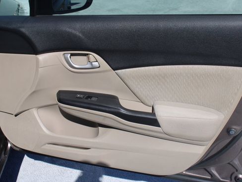 Used 2014 Honda Civic LX image 16