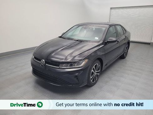 Used 2025 Volkswagen Jetta Sport FWD image 1