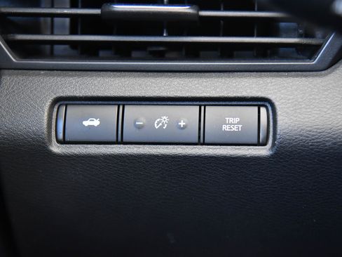 Used 2024 Nissan Altima 2.5 SV FWD image 29