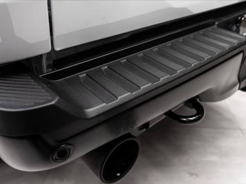 Used 2025 Ford F150 Raptor AWD/4WD image 22