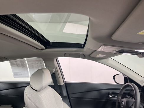 Certified 2025 Honda Accord SE image 5