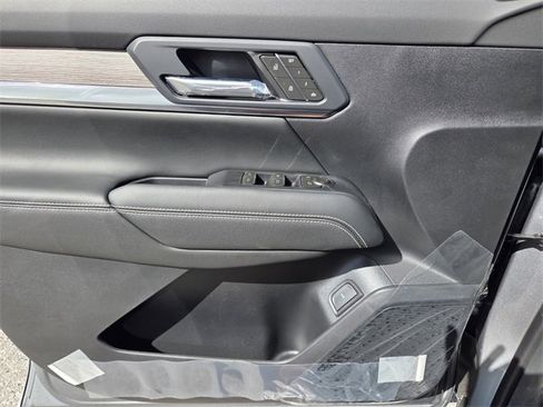 New 2026 GMC Terrain Denali w/ LPO, Floor Liner Package image 20