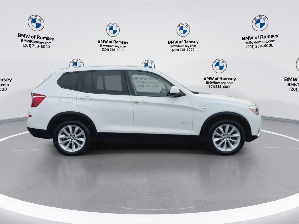 Used 2016 BMW X3 xDrive28i AWD/4WD image 9