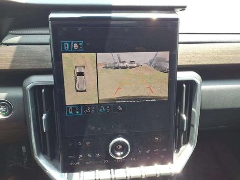 Used 2024 GMC Acadia Denali w/ Super Cruise Package AWD/4WD image 15