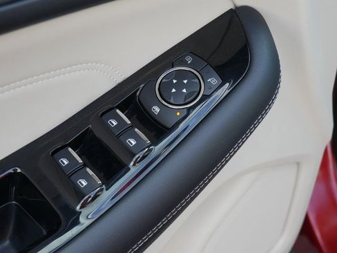 Used 2019 Ford Edge Titanium w/ Equipment Group 301A image 16