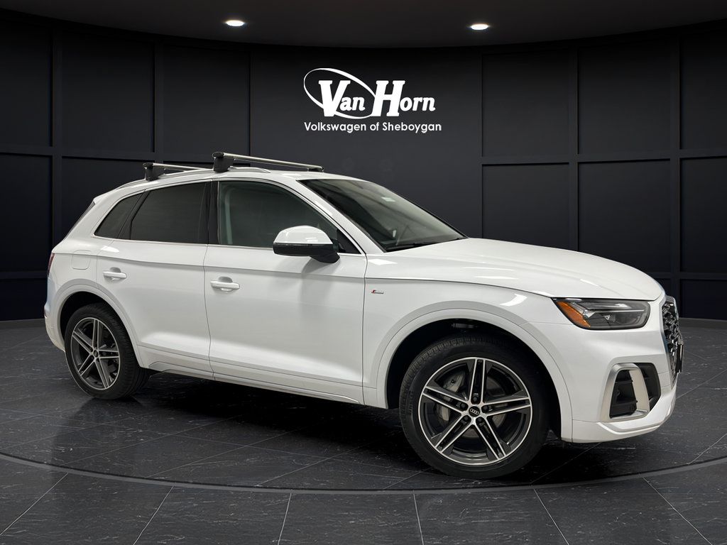 Used 2025 Audi Q5 e Premium Plus w/ Premium Plus Package AWD/4WD image 1