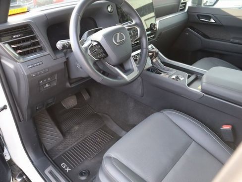 Used 2024 Lexus GX 550 550 Luxury+ 4D Sport Utility image 27