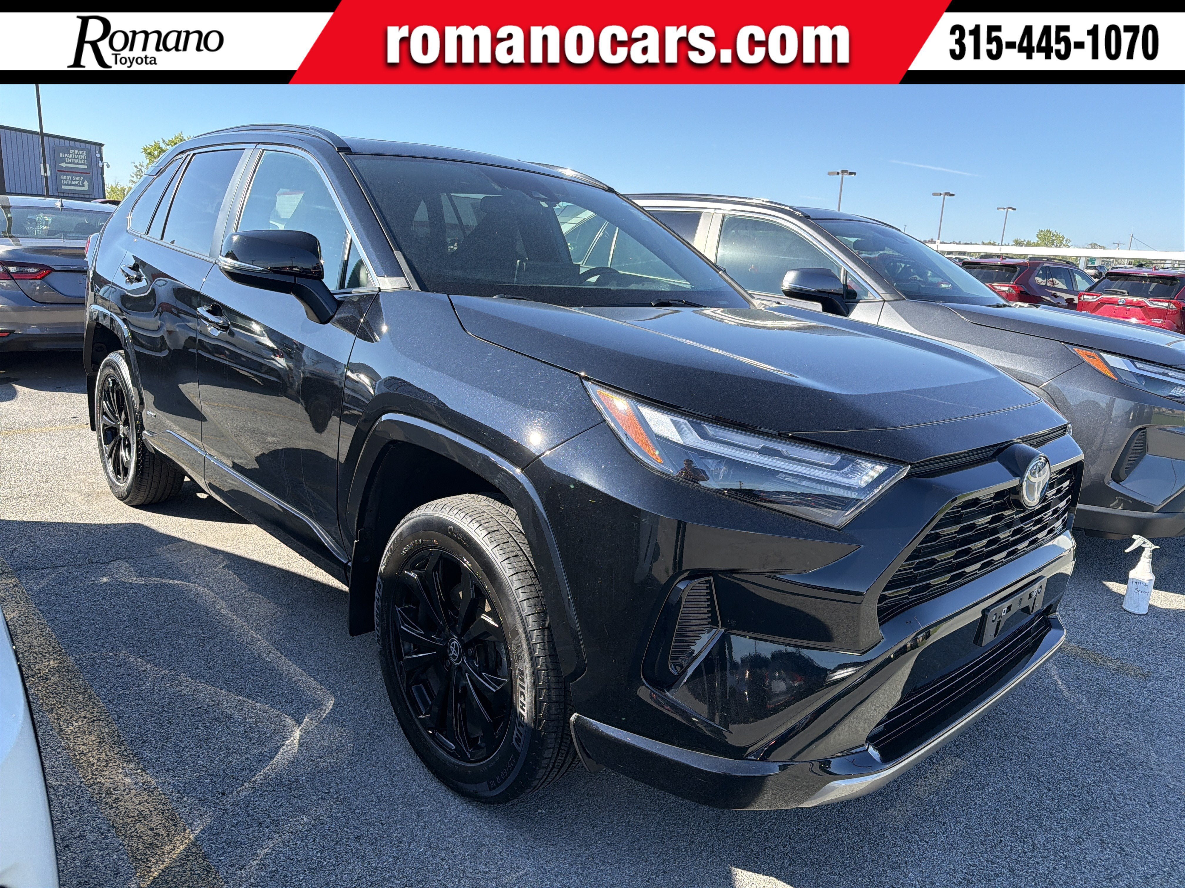 Used 2022 Toyota RAV4 SE w/ Convenience Package AWD/4WD image 1