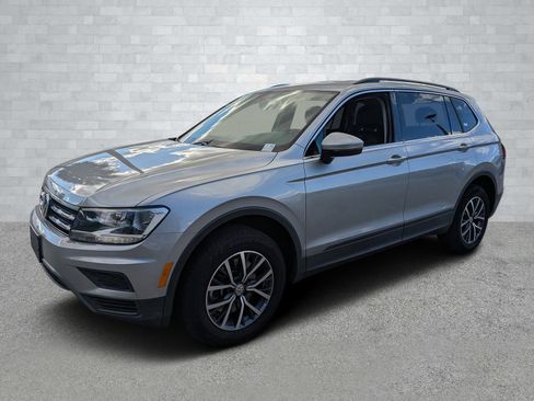 Used 2019 Volkswagen Tiguan SE image 9