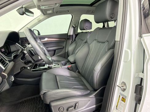Certified 2024 Audi Q5 e Premium Plus AWD/4WD image 5
