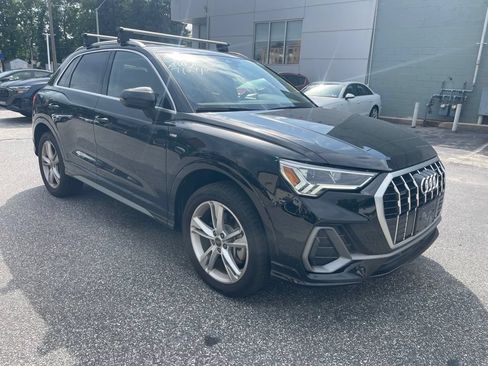 Used 2023 Audi Q3 2.0T Premium w/ Convenience Package AWD/4WD image 1