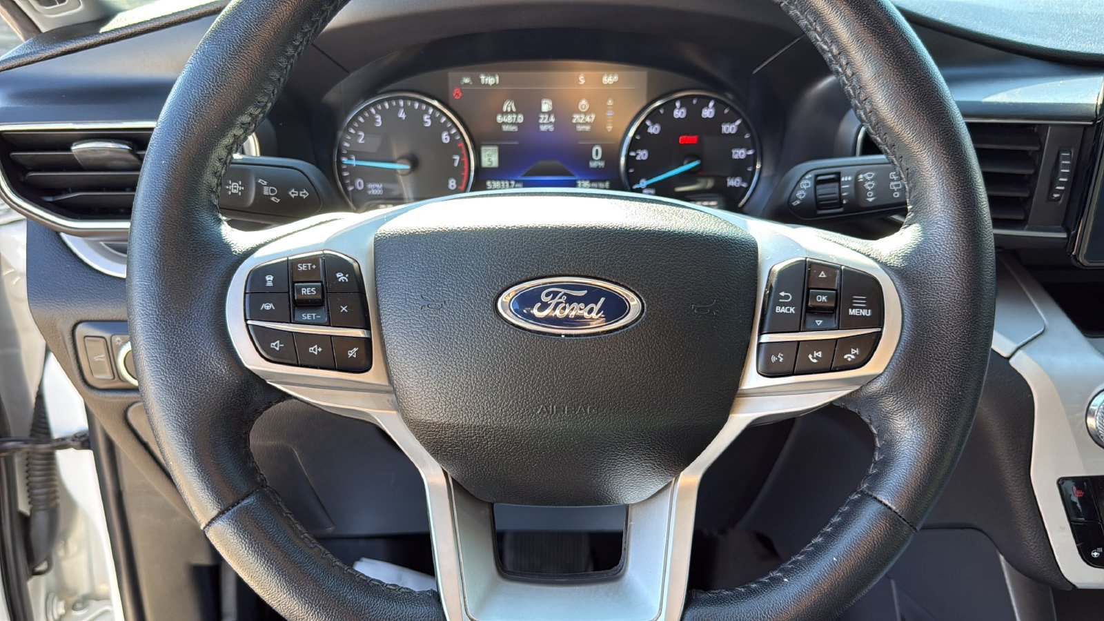 Used 2023 Ford Explorer XLT w/ Equipment Group 202A RWD image 14