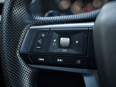 Used 2024 Mitsubishi Outlander SE image 30