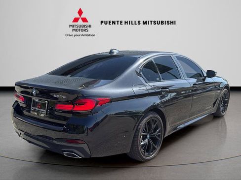 Used 2023 BMW 530e w/ M Sport Package RWD image 5