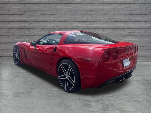 Used 2005 Chevrolet Corvette Coupe w/ Preferred Equipment Group RWD image 5
