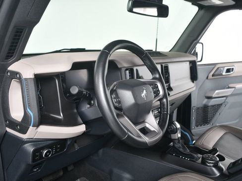Used 2023 Ford Bronco Wildtrak AWD/4WD image 26