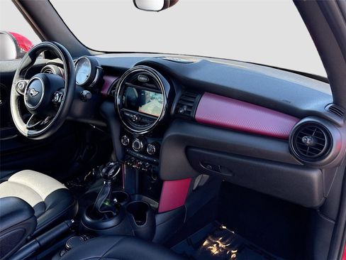 Used 2019 MINI Cooper Convertible image 28