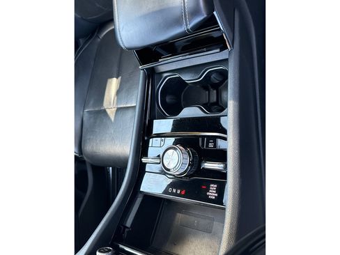 Used 2023 Jeep Grand Cherokee Overland w/ Adv Protech Group III AWD/4WD image 24