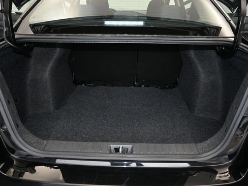 Used 2025 Nissan Versa SV FWD image 11