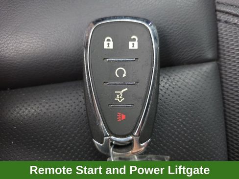 Used 2023 Chevrolet Traverse RS AWD/4WD image 58