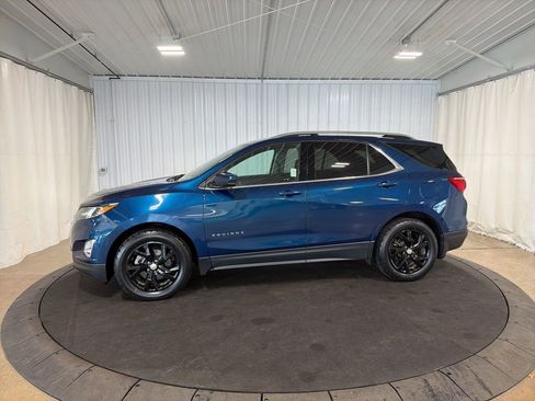 Certified 2020 Chevrolet Equinox LT image 2