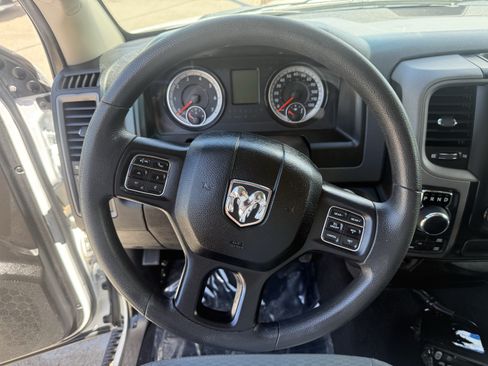Used 2019 RAM 1500 Express AWD/4WD image 16