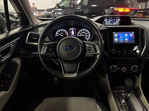 Used 2023 Subaru Forester Premium image 25