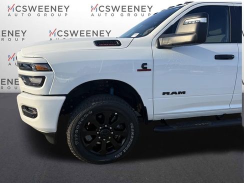 New 2026 RAM 2500 Big Horn AWD/4WD image 30