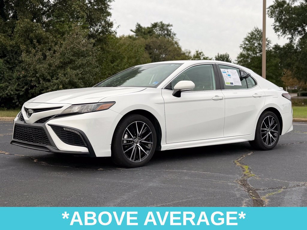Used 2024 Toyota Camry SE w/ Convenience Package FWD image 3