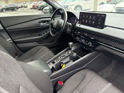 Used 2023 Honda Accord Sport image 27