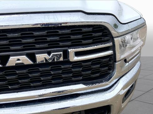 Used 2024 RAM 2500 Big Horn AWD/4WD image 29