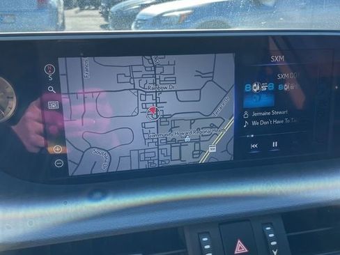 Used 2020 Lexus ES 300h w/ Premium Package image 9