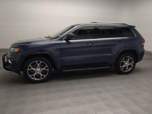 Used 2021 Jeep Grand Cherokee Limited w/ Luxury Group II AWD/4WD image 2