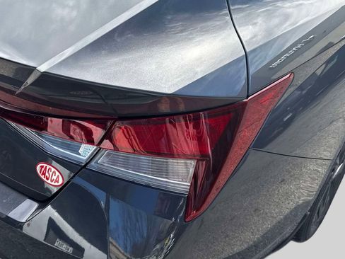 Certified 2023 Hyundai Elantra SEL image 9