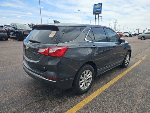Used 2018 Chevrolet Equinox LT FWD image 3