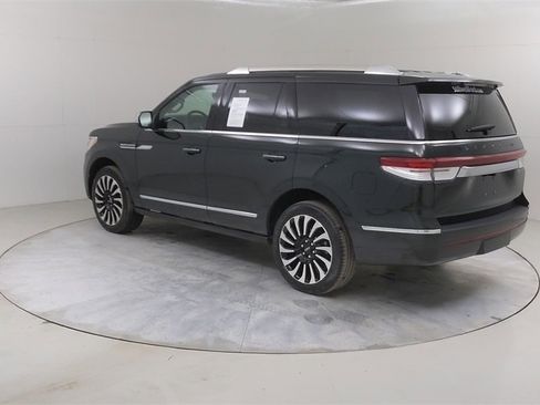 Used 2023 Lincoln Navigator Black Label image 18