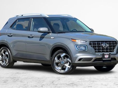 New 2026 Hyundai Venue SEL FWD image 1