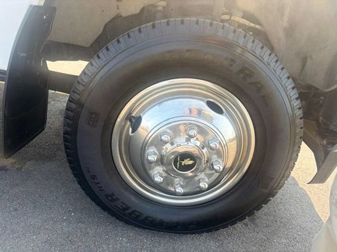 Used 2018 Ford F350 XLT AWD/4WD image 4