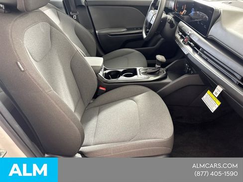 Used 2025 Kia K4 FWD image 16