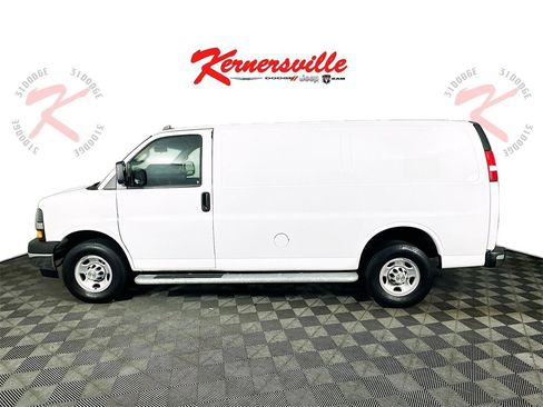 Used 2024 Chevrolet Express 2500 w/ Driver Convenience Package image 4