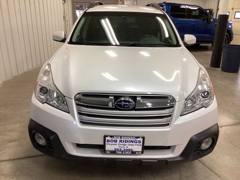 Used 2013 Subaru Outback 2.5i Premium w/ Popular Pkg 1A image 8