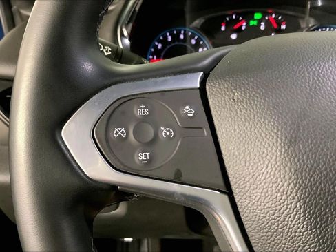Used 2023 Chevrolet Traverse LT AWD/4WD image 18