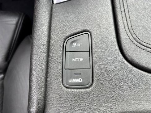 Used 2017 Cadillac XT5 Luxury image 29