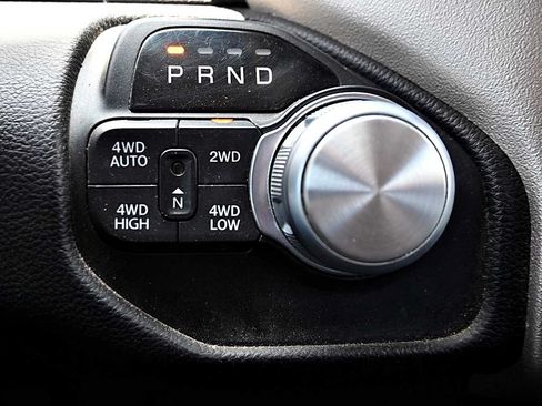 Used 2019 RAM 1500 Laramie AWD/4WD image 28