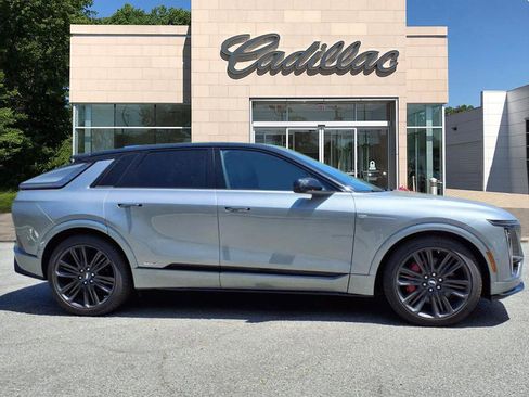 New 2026 Cadillac Lyriq V image 6